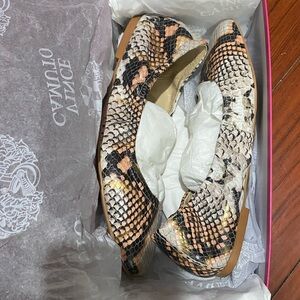 NWT Vince Camuto Faux Snakeskin Ballet Flats | Size 6 | Neutral Snake Print